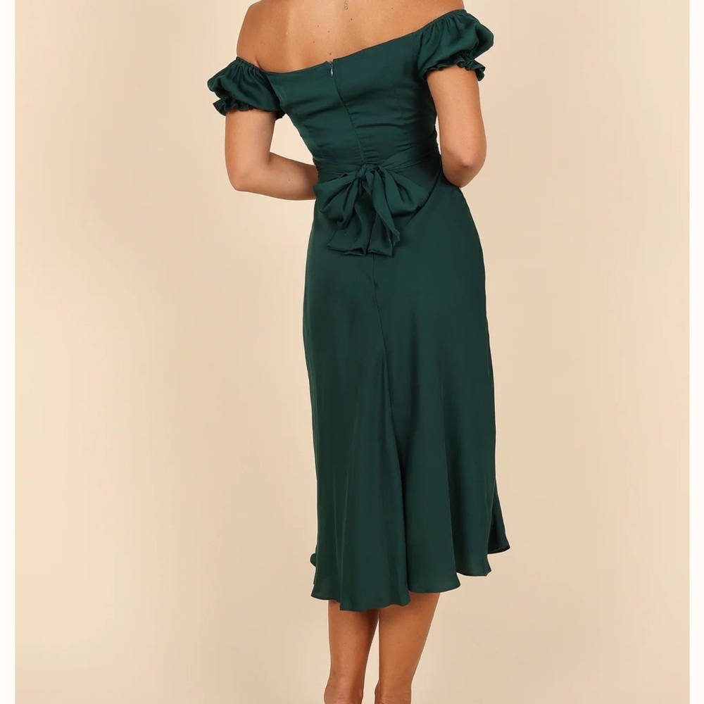 NWT Petal & Pup Mickenna Sweetheart Frill Midi Dress Emerald Green - Picture 2 of 7